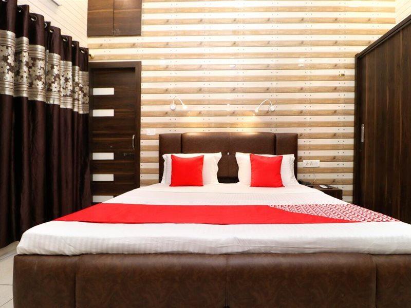 Hotel Max Jalandhar Ngoại thất bức ảnh