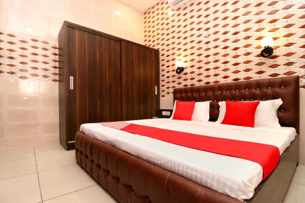 Hotel Max Jalandhar Ngoại thất bức ảnh