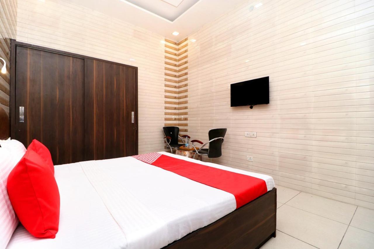 Hotel Max Jalandhar Ngoại thất bức ảnh