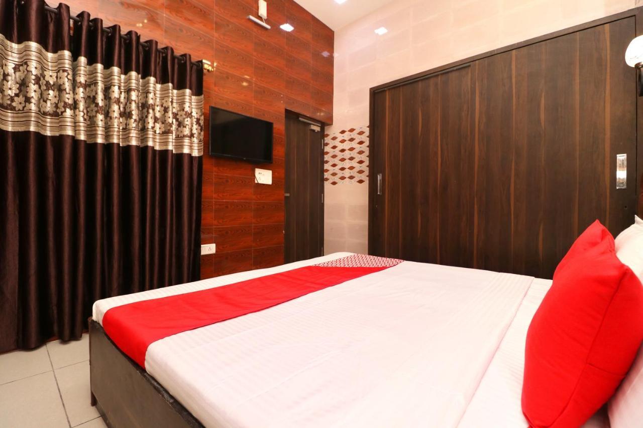 Hotel Max Jalandhar Ngoại thất bức ảnh