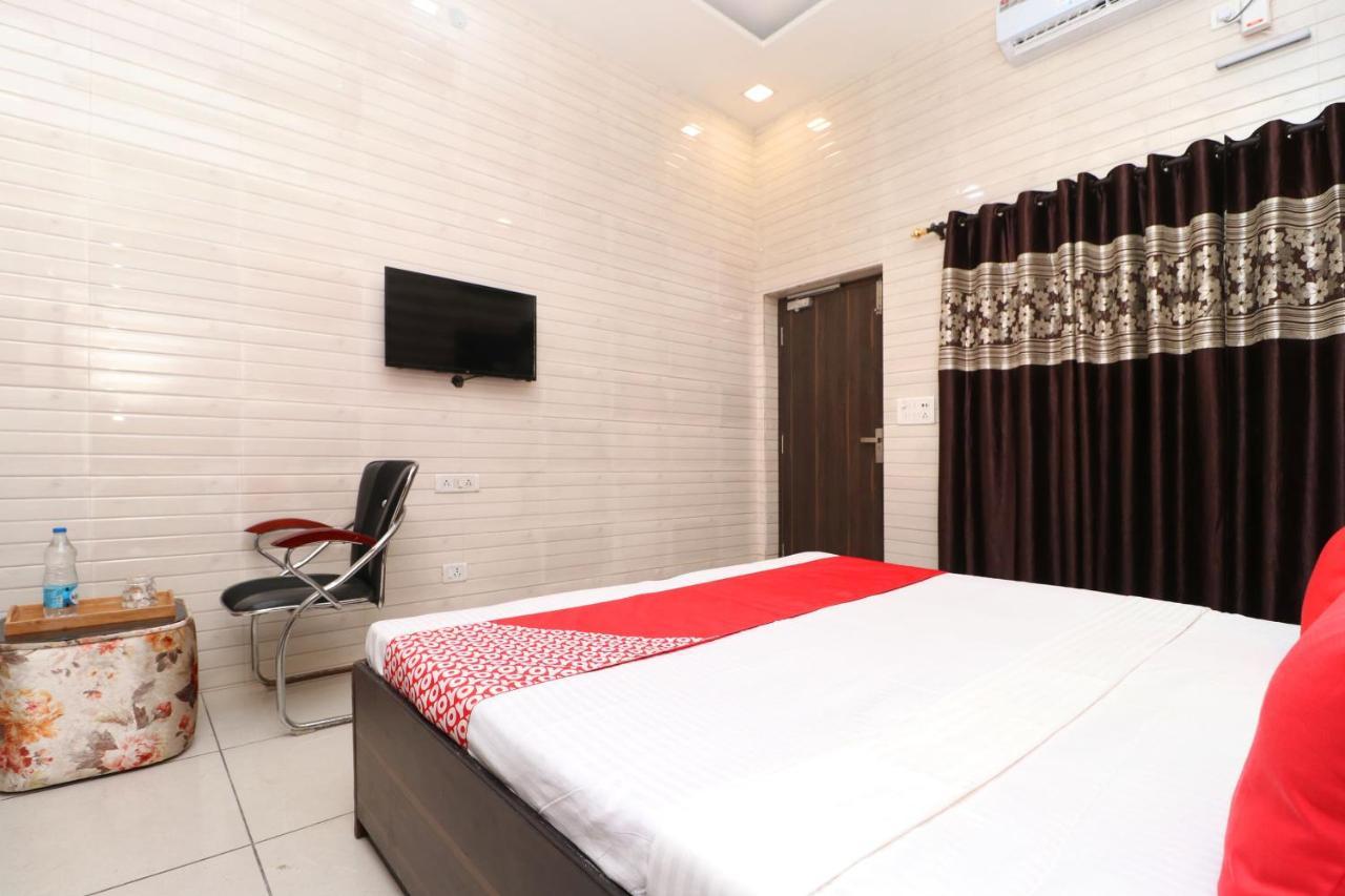 Hotel Max Jalandhar Ngoại thất bức ảnh